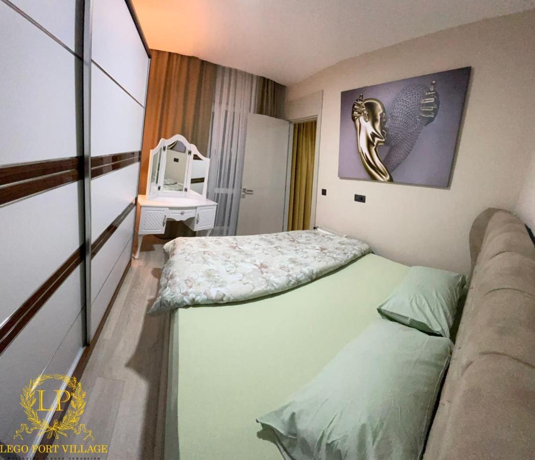 Close Airport,Mall Of Antalya Shopping Center,Tram Station 외부 사진